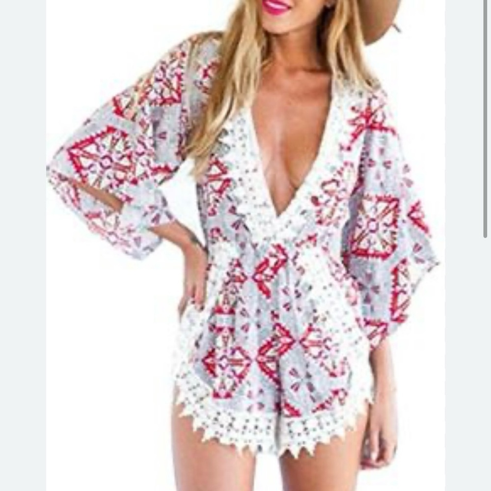 Boho Summer Lace Appliqué Trim Mini Romper Size Medium Blue Red White Geometric